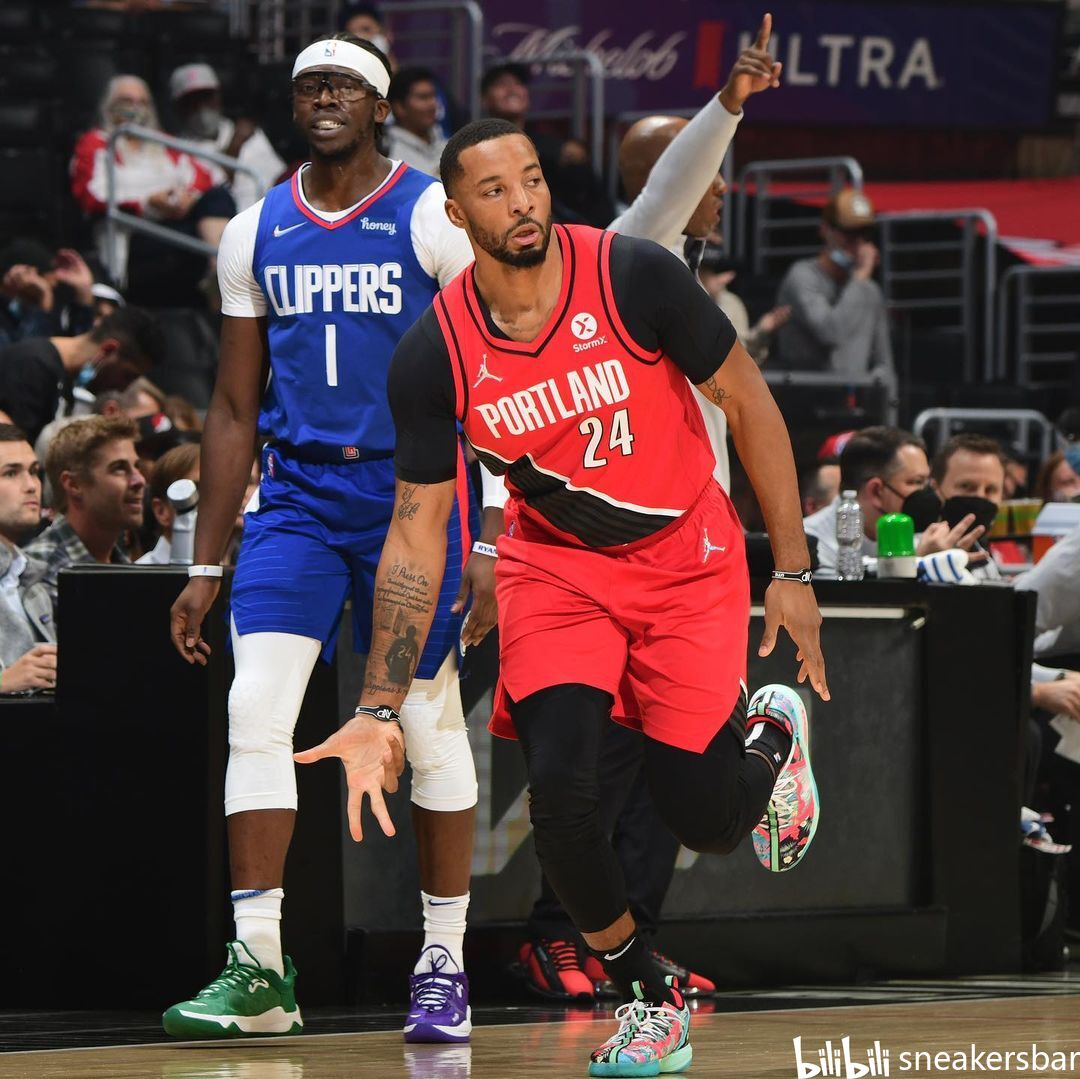 有人一鸣惊 有人一鸣惊